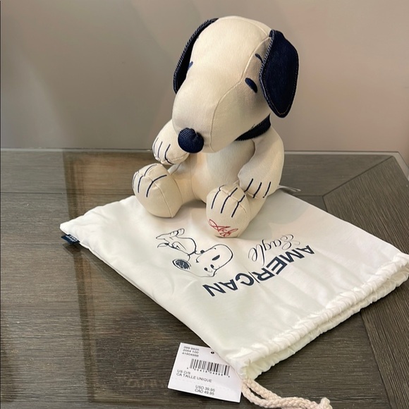 Snoopy Limited-Edition Plush Toy NWT & Dust Bag - Picture 2 of 14